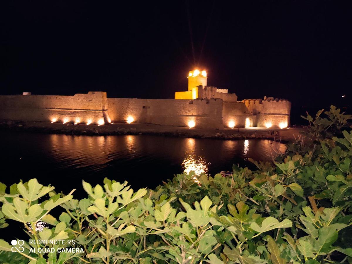 Hotel La Calabrese Isola Di Capo Rizzuto Bagian luar foto