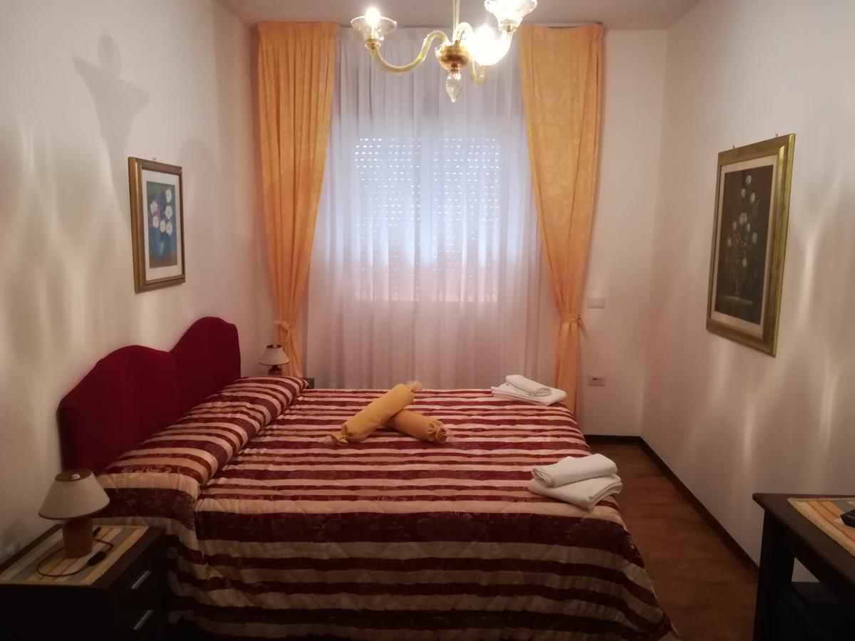 Hotel La Calabrese Isola Di Capo Rizzuto Bagian luar foto